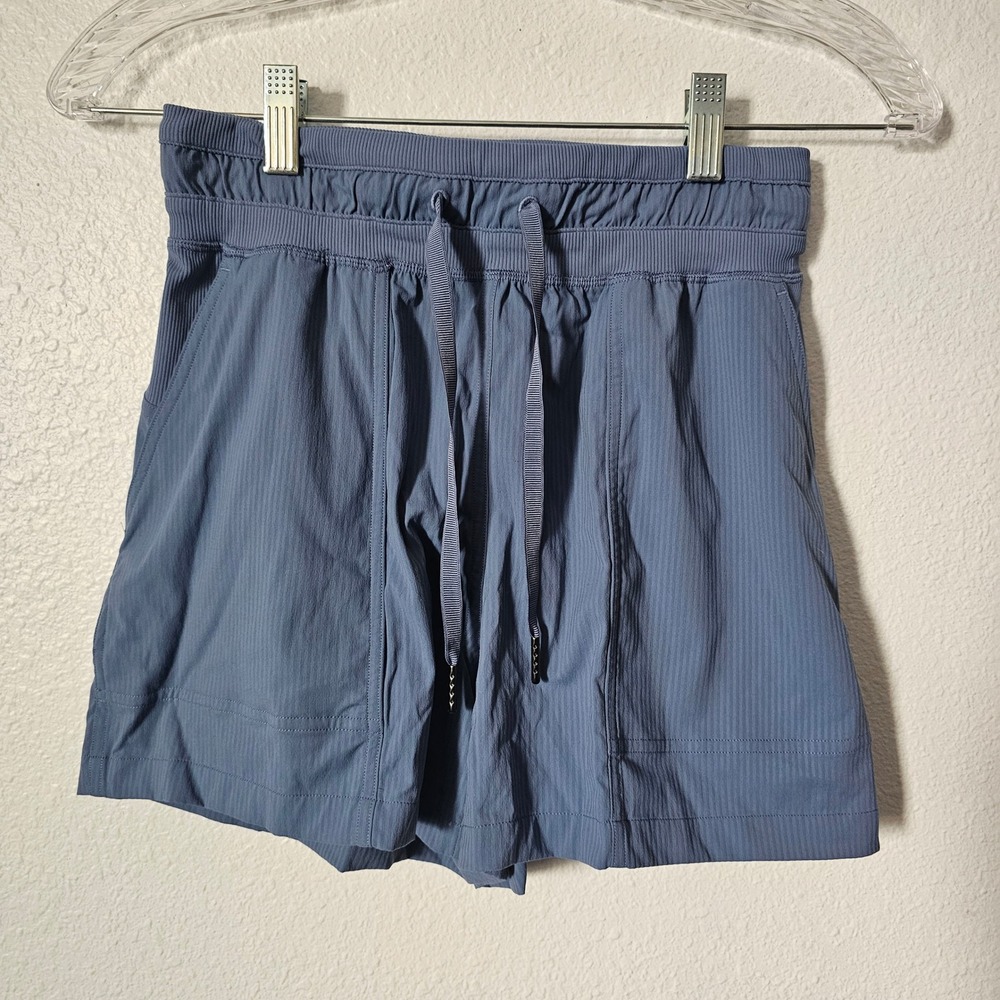 Lululemon Dance Studio Mid-Rise Short 3.5 Blue Grey LW7CCGS Size 2